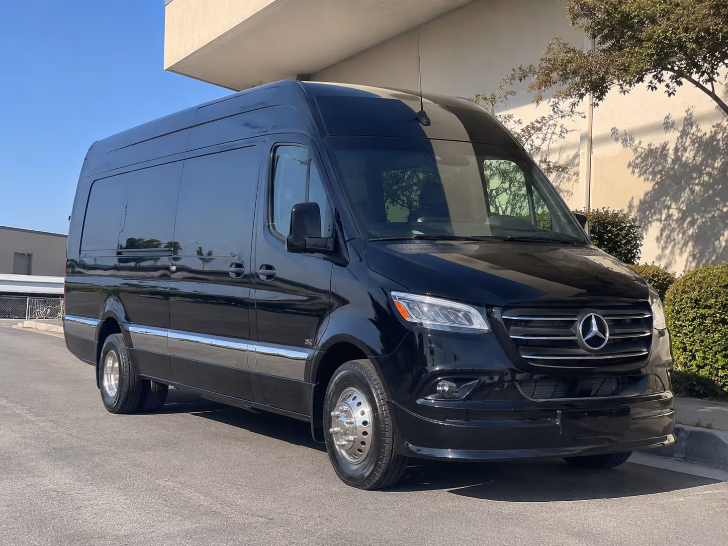 bus rental options for louisville trips