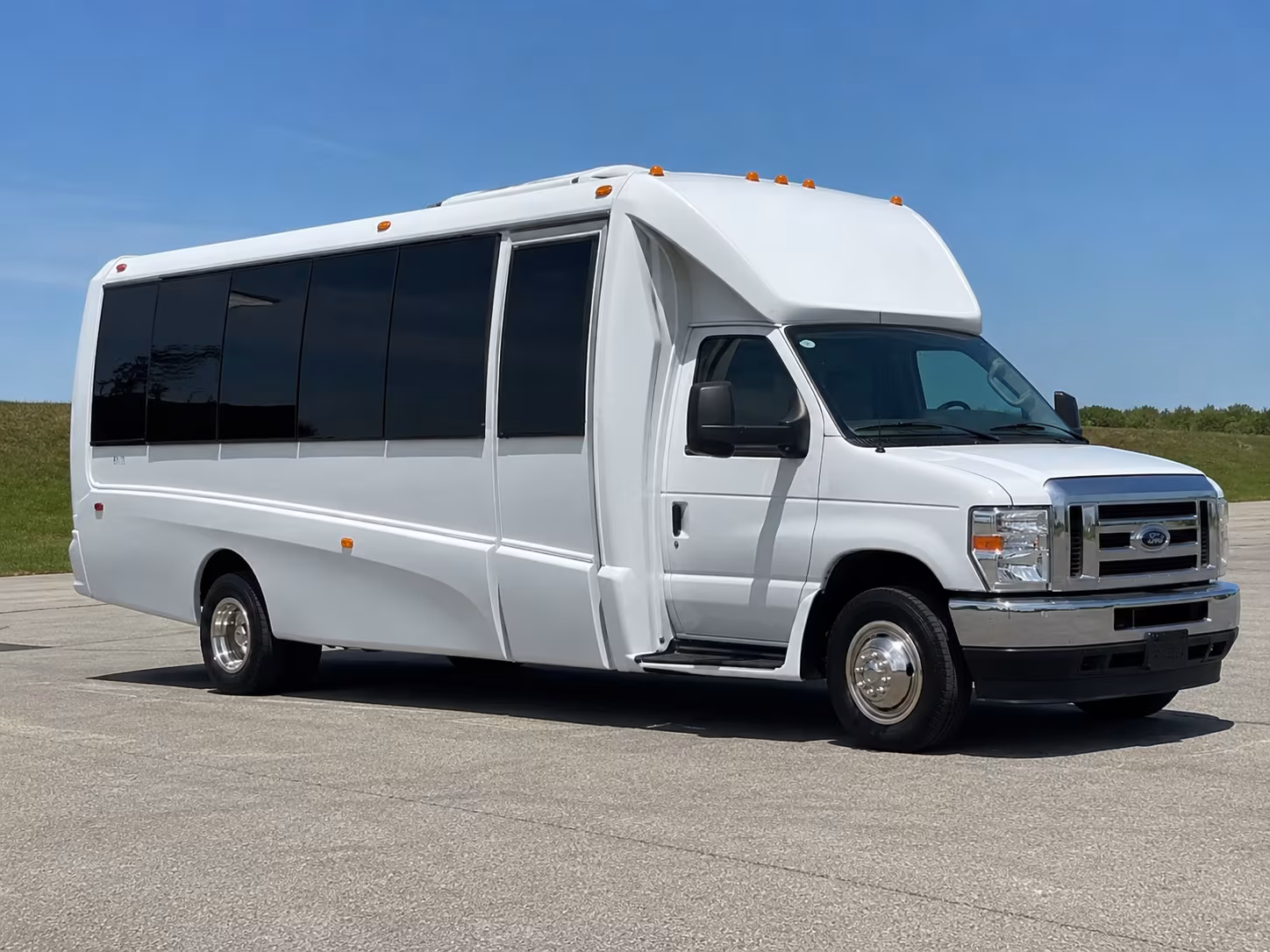 buses for louisville area arts history and cultural field trips