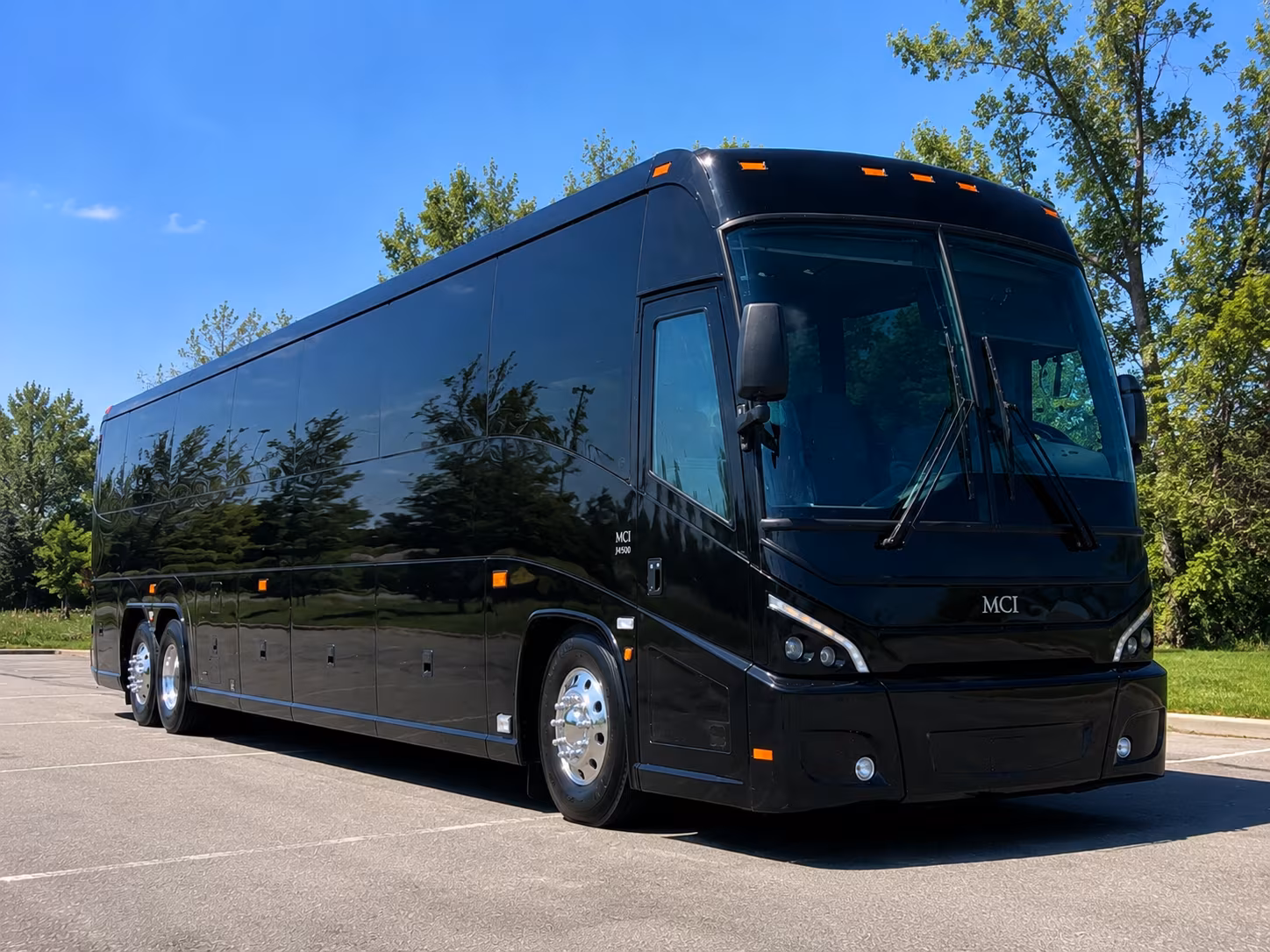 charter bus rentals for corporate wine and bourbon tasting events near louisville