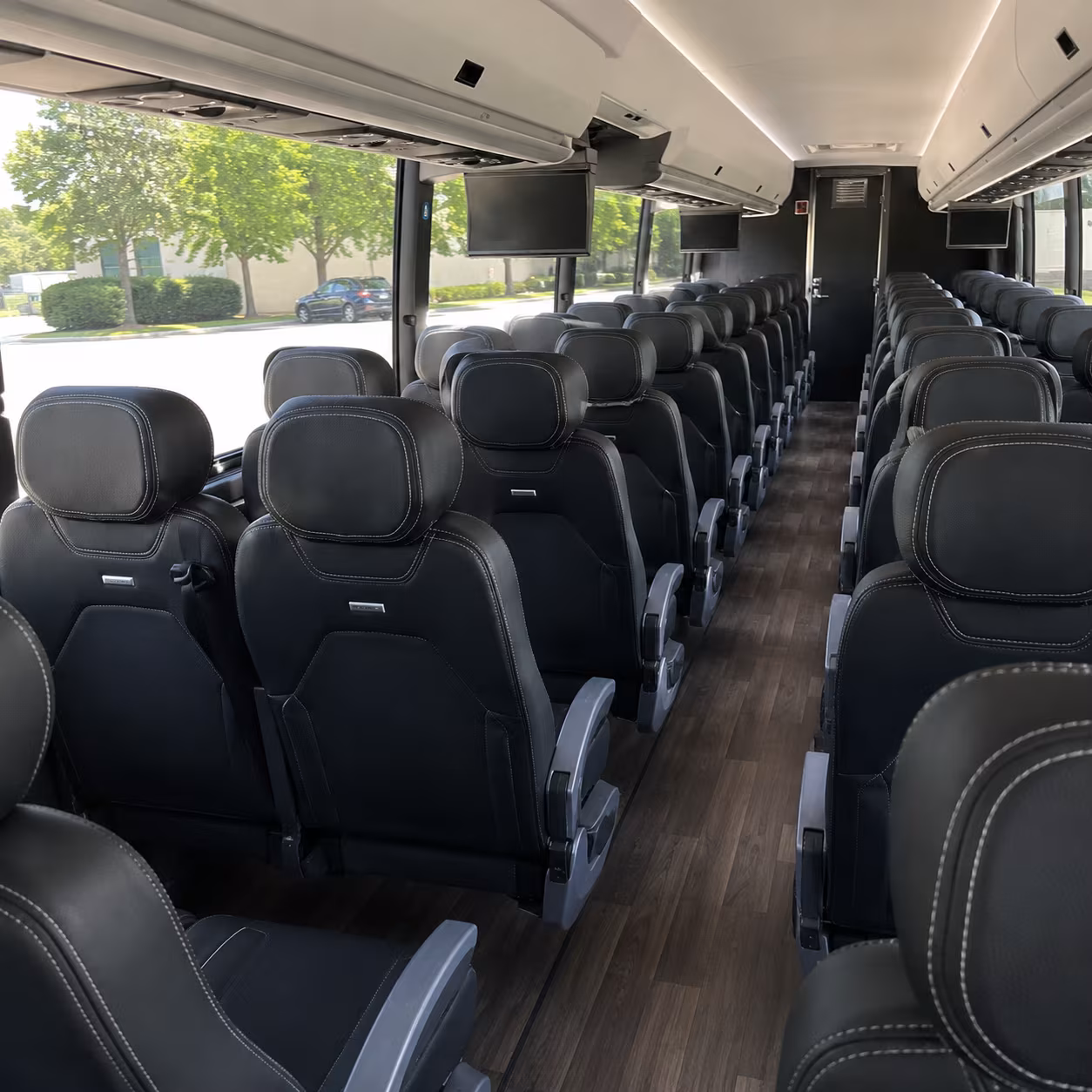 charter buses for louisville youth group retreats and trips