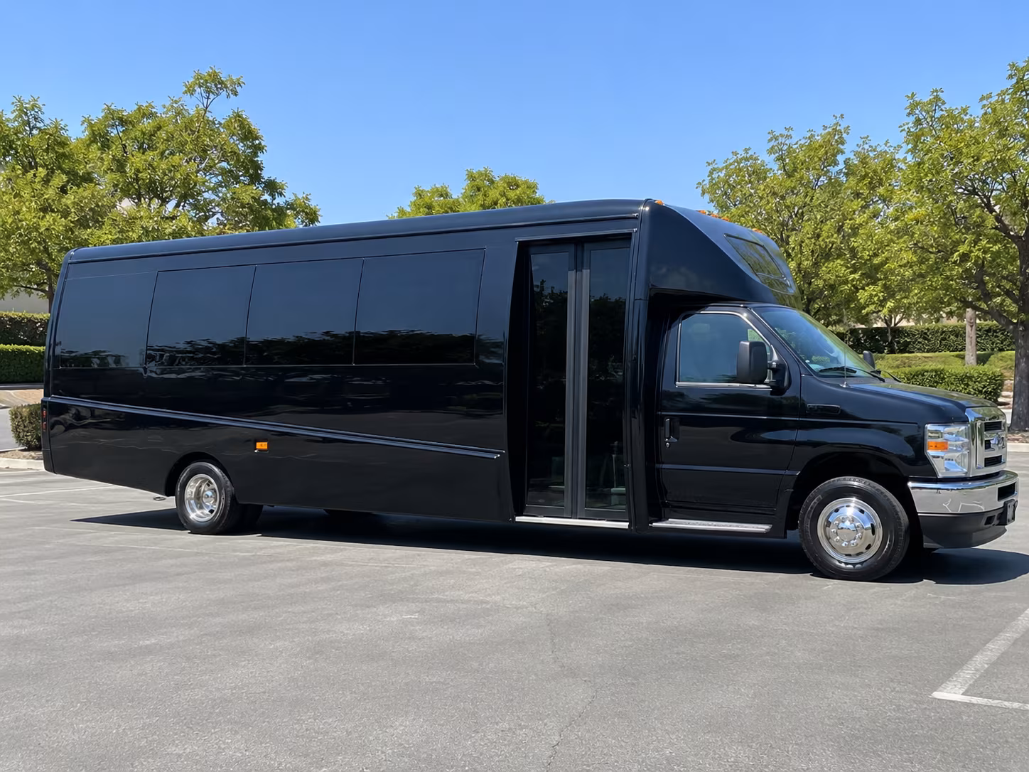 easily book transportation for your next airport transfer 4