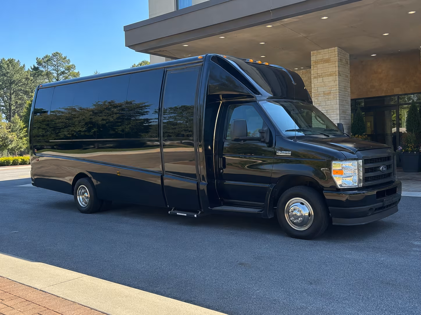 easily book transportation for your next church or religious group 3