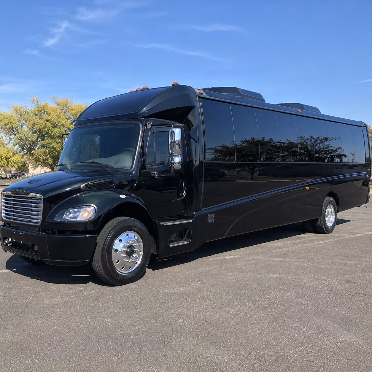 louisville 18 passenger minibus