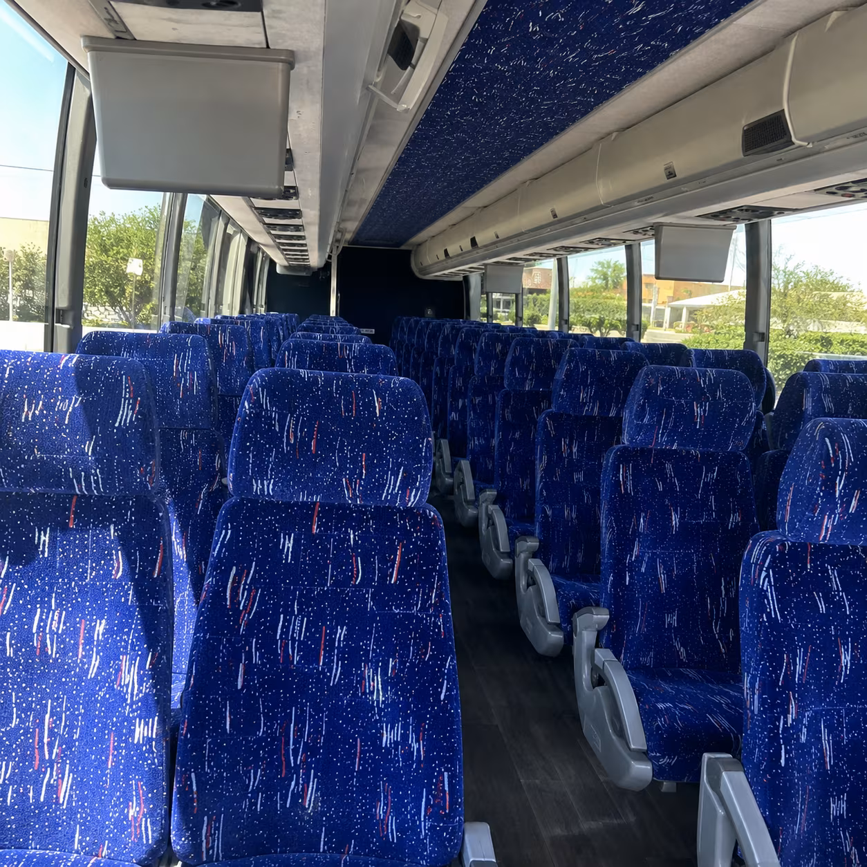louisville concert charter bus rental