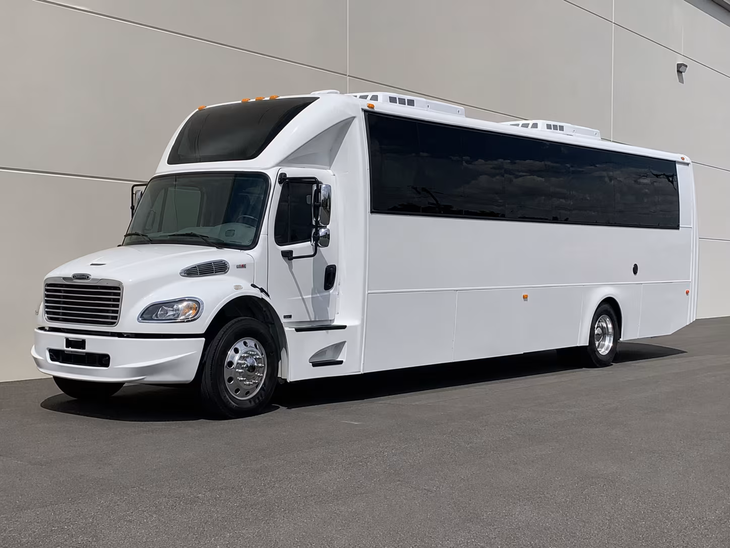 louisville party bus