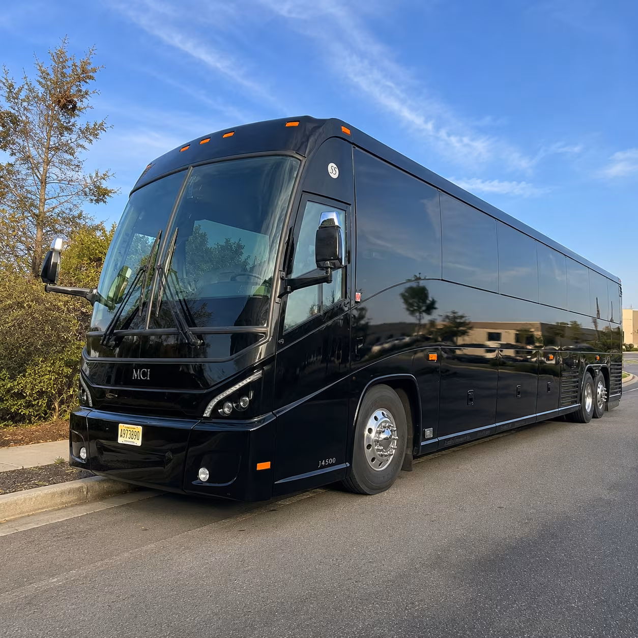 louisville university athletics campus charter bus rental